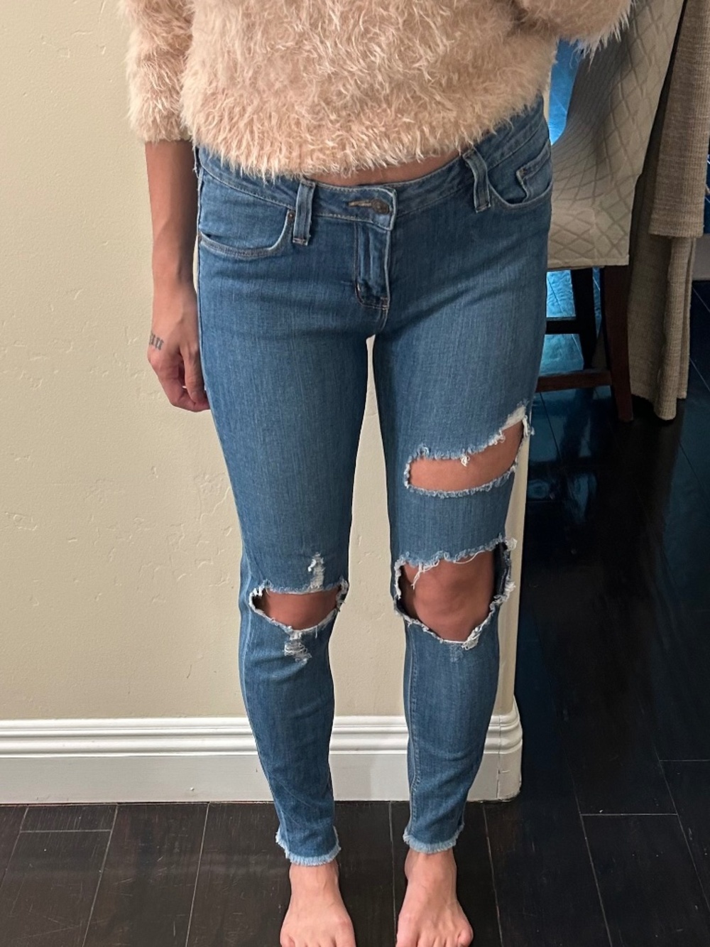 Just Black Distress Medium Wash Skinny Jeans